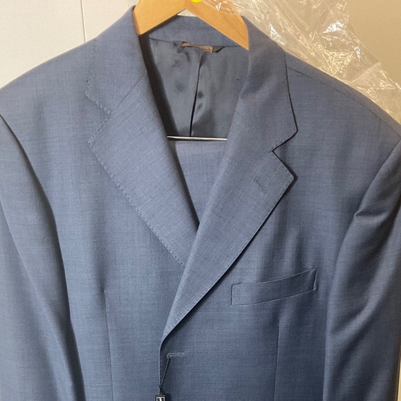 Blue suit by Paolo Vista size 40 Long